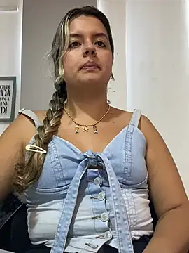 azulskyer online show from June 2026 05:03:02 PM