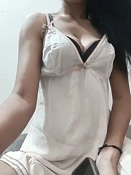 Simmy jaan online show from June 2026 07:52:02 PM