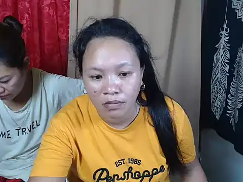 urpretty hotmama online show from June 2026 12:11:01 AM
