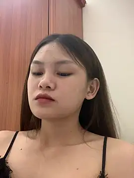 Snapshot of Weevi10 chatting on June 2026 11:54:01 AM Weevi10 online show from June 2026 11:54:01 AM
