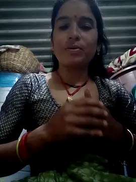 Aarti9080 online show from June 2026 04:22:01 PM