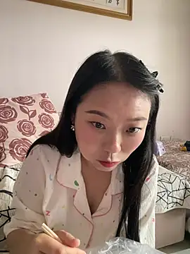Snapshot of lan646855 chatting on June 2026 05:05:02 AM lan646855 online show from June 2026 05:05:02 AM