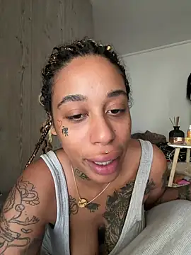 Kira nyxx online show from July 2026 12:22:02 PM