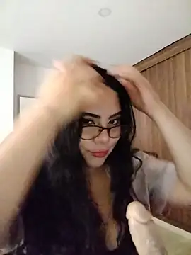 Snapshot of Roxxy_Sade chatting on June 2026 10:16:01 PM Roxxy Sade online show from June 2026 10:16:01 PM