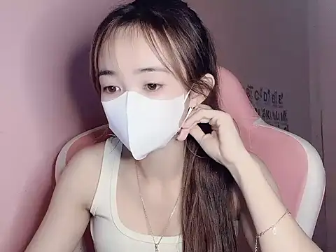Alee8668 online show from July 2026 05:30:02 PM