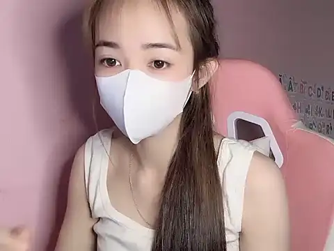 Alee8668 online show from June 2026 11:31:01 PM