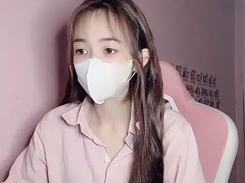 Alee8668 online show from June 2026 10:15:01 PM