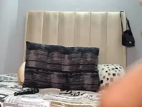 QueenZara 202 online show from June 2026 02:45:02 PM