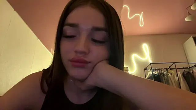 CarrMoans online show from June 2026 05:50:01 PM