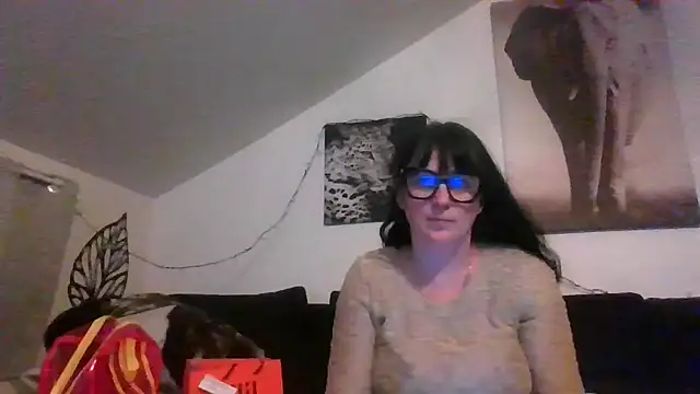 sexujuly88 online show from December 2025 10:32:01 PM