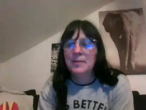 Snapshot of sexujuly88 chatting on October 2025 09:24:01 PM sexujuly88 online show from October 2025 09:24:01 PM