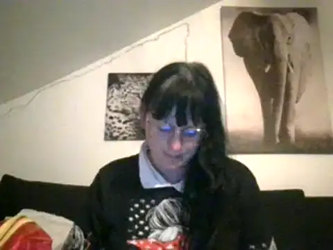 Snapshot of sexujuly88 chatting on March 2025 11:01:02 PM sexujuly88 online show from March 2025 11:01:02 PM