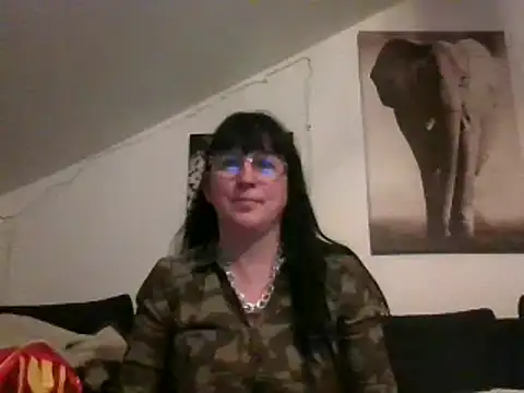 Snapshot of sexujuly88 chatting on February 2025 10:00:02 PM sexujuly88 online show from February 2025 10:00:02 PM