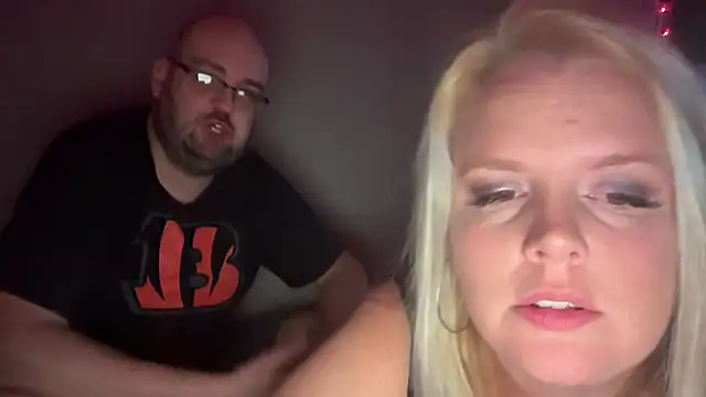 Snapshot of Girthdaddy9 chatting on June 2026 04:08:02 AM Girthdaddy9 online show from June 2026 04:08:02 AM