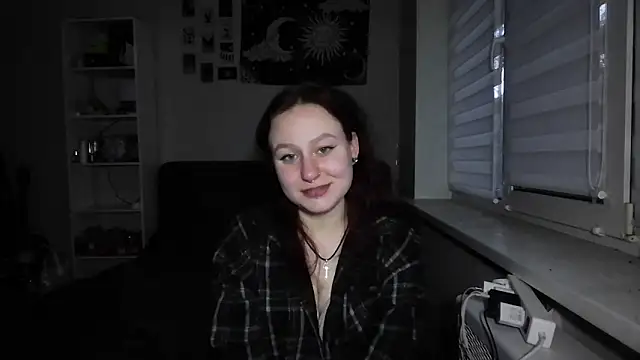 LoiseLovetto online show from June 2026 06:24:01 PM