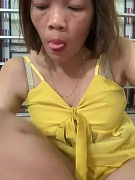 Emlyla online show from June 2026 02:58:01 PM