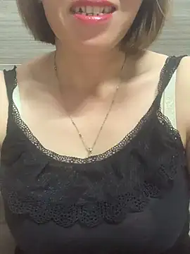 Emlyla online show from June 2026 03:39:01 AM