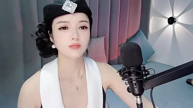 Momo-Wow online show from July 2026 06:47:02 AM