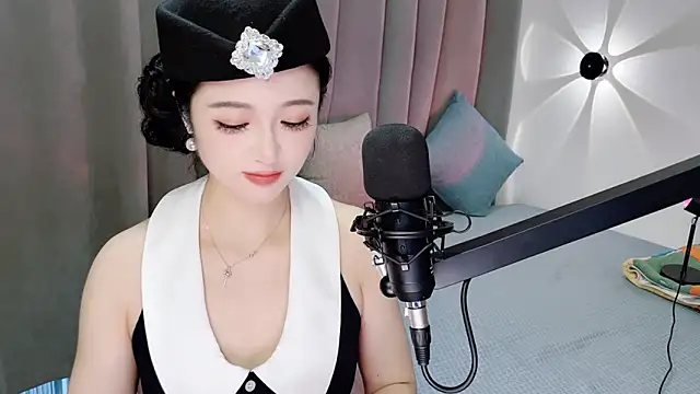 Momo-Wow online show from June 2026 06:12:01 AM