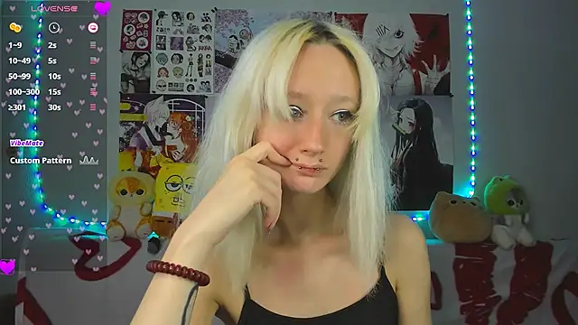 Snapshot of Katia_Nabiee chatting on June 2026 05:01:02 PM Katia Nabiee online show from June 2026 05:01:02 PM