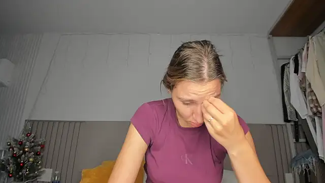 Snapshot of SofiClimbing chatting on February 2026 01:26:02 AM SofiClimbing online show from February 2026 01:26:02 AM