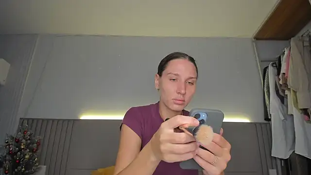 Snapshot of SofiClimbing chatting on February 2026 05:15:01 AM SofiClimbing online show from February 2026 05:15:01 AM