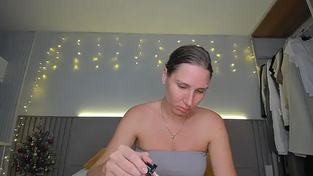 Snapshot of SofiClimbing chatting on January 2026 08:51:02 AM SofiClimbing online show from January 2026 08:51:02 AM