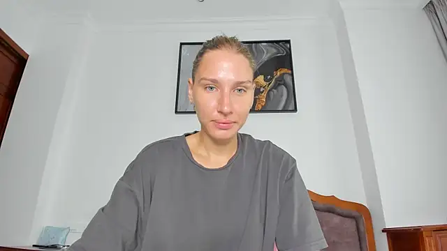 SofiClimbing online show from October 2025 05:50:02 AM