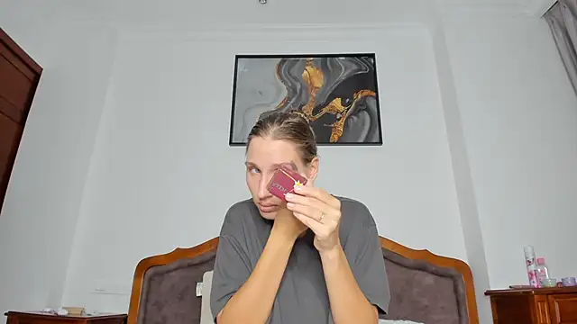 SofiClimbing online show from November 2025 10:59:01 AM