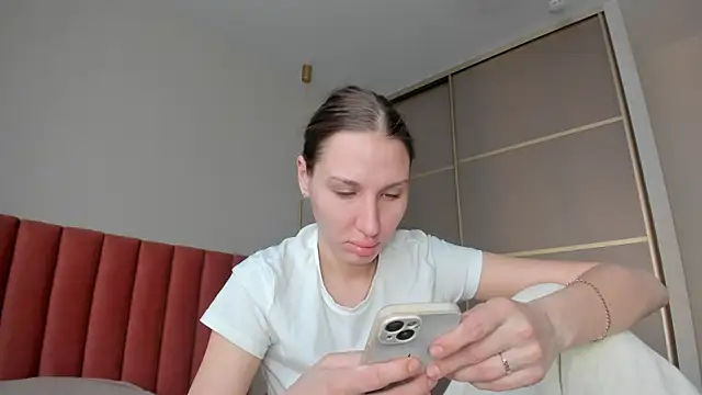 Snapshot of SofiClimbing chatting on March 2025 12:34:02 AM SofiClimbing online show from March 2025 12:34:02 AM