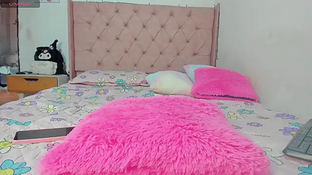 Sakura moon  online show from June 2026 05:06:01 PM