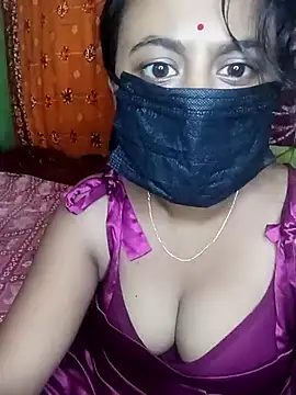 Sayanichatterjee024 online show from July 2026 07:52:02 AM