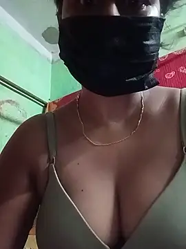 Sayanichatterjee024 online show from June 2026 06:10:01 AM