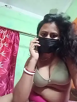 Sayanichatterjee024 online show from June 2026 05:41:01 AM