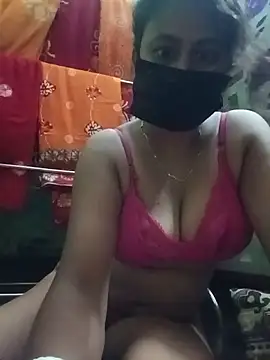 Sayanichatterjee024 online show from June 2026 07:33:01 PM