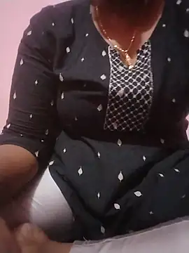Snapshot of Tamilvalarmathi chatting on June 2026 06:03:01 PM Tamilvalarmathi online show from June 2026 06:03:01 PM