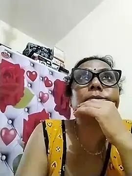 Snapshot of chatterjeesayani567 chatting on June 2026 04:30:01 PM chatterjeesayani567 online show from June 2026 04:30:01 PM