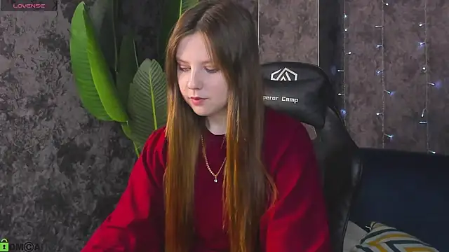 Snapshot of Violeta_Paul chatting on June 2026 12:59:01 AM Violeta Paul online show from June 2026 12:59:01 AM