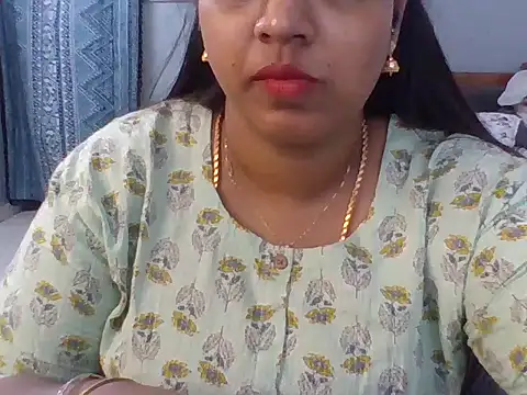 Snapshot of Tamil_hot_Meenu chatting on June 2026 09:08:02 AM Tamil hot Meenu online show from June 2026 09:08:02 AM