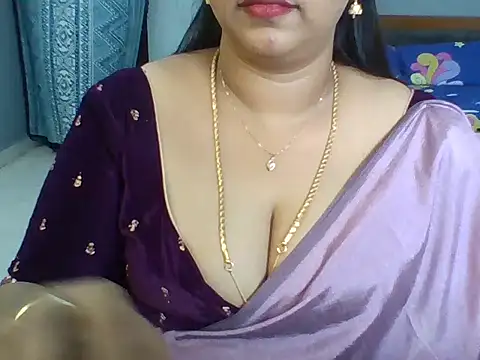 Snapshot of Tamil_hot_Meenu chatting on July 2026 07:08:02 AM Tamil hot Meenu online show from July 2026 07:08:02 AM