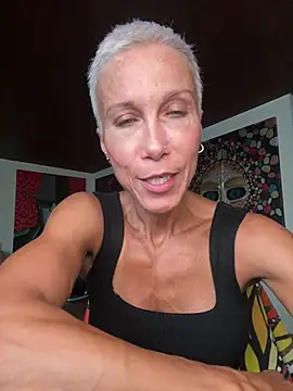 GymQueenCarmen online show from July 2026 06:32:01 AM