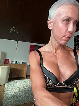 GymQueenCarmen online show from July 2026 06:44:01 AM
