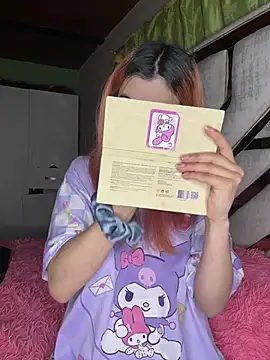 Snapshot of Nana-Komatsu chatting on June 2026 06:19:02 AM Nana-Komatsu online show from June 2026 06:19:02 AM
