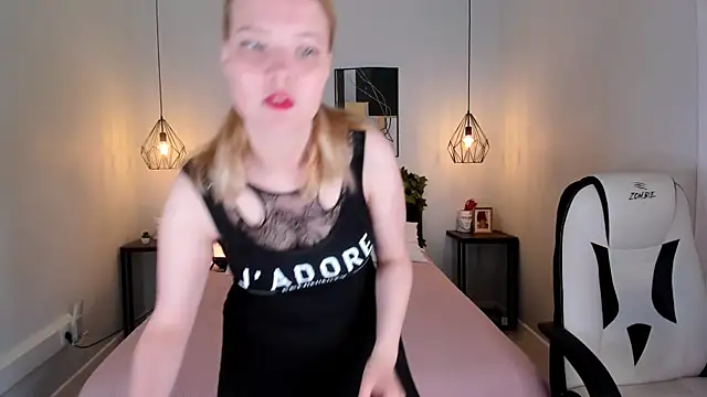 Snapshot of anita_Hitteys chatting on June 2026 07:52:02 AM anita Hitteys online show from June 2026 07:52:02 AM