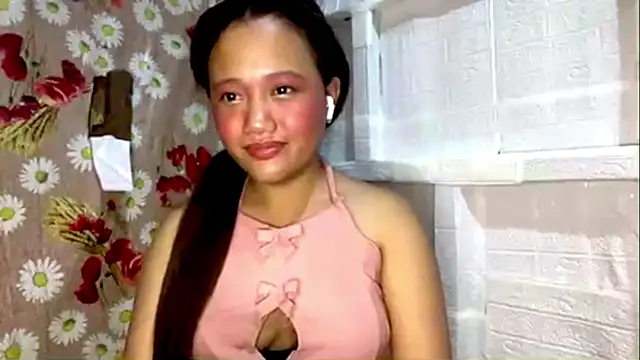 Snapshot of Abegail2221 chatting on July 2026 01:18:02 PM Abegail2221 online show from July 2026 01:18:02 PM