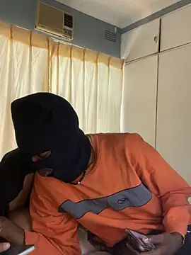 sneakylinky014 online show from July 2026 01:07:02 PM
