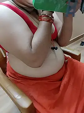 Snapshot of silky_rose29 chatting on July 2026 03:45:02 PM silky rose29 online show from July 2026 03:45:02 PM