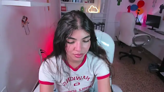 AmyFender online show from June 2026 06:06:01 PM