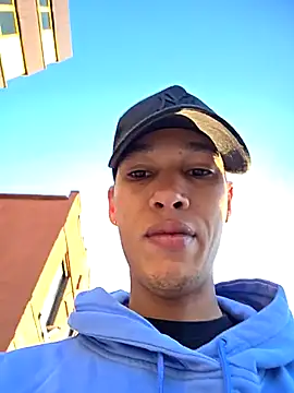 Snapshot of el_negga chatting on June 2026 10:26:02 AM el negga online show from June 2026 10:26:02 AM