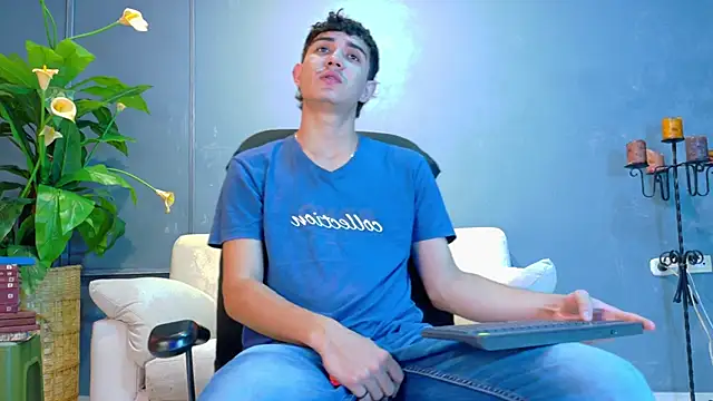 aalejo gray online show from June 2026 01:22:01 PM